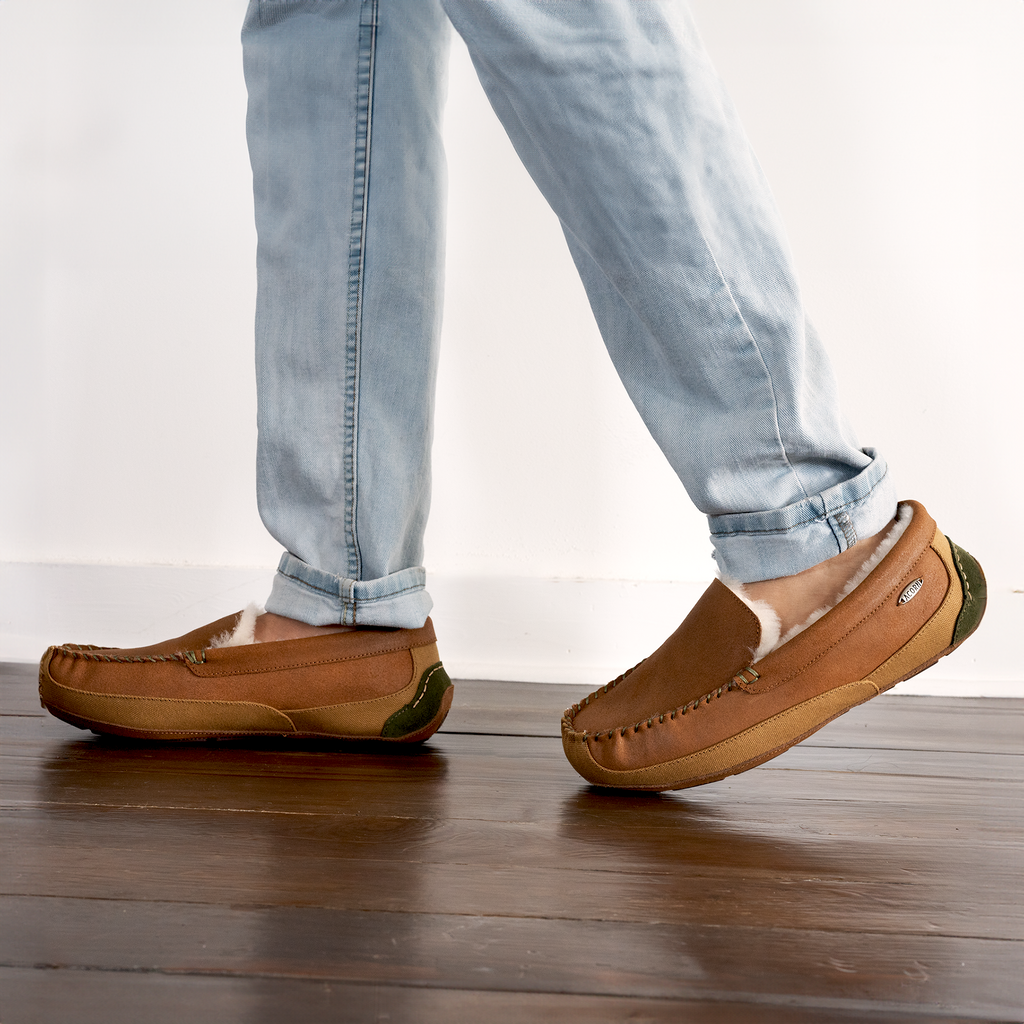 Hamilton Suede fährt Mokassin